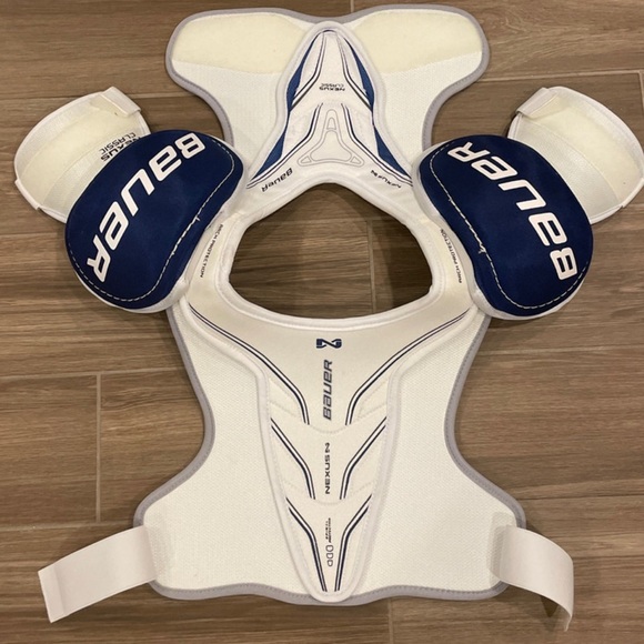 Bauer Hockey Shoulder Pads- Junior Large - Picture 7 of 10